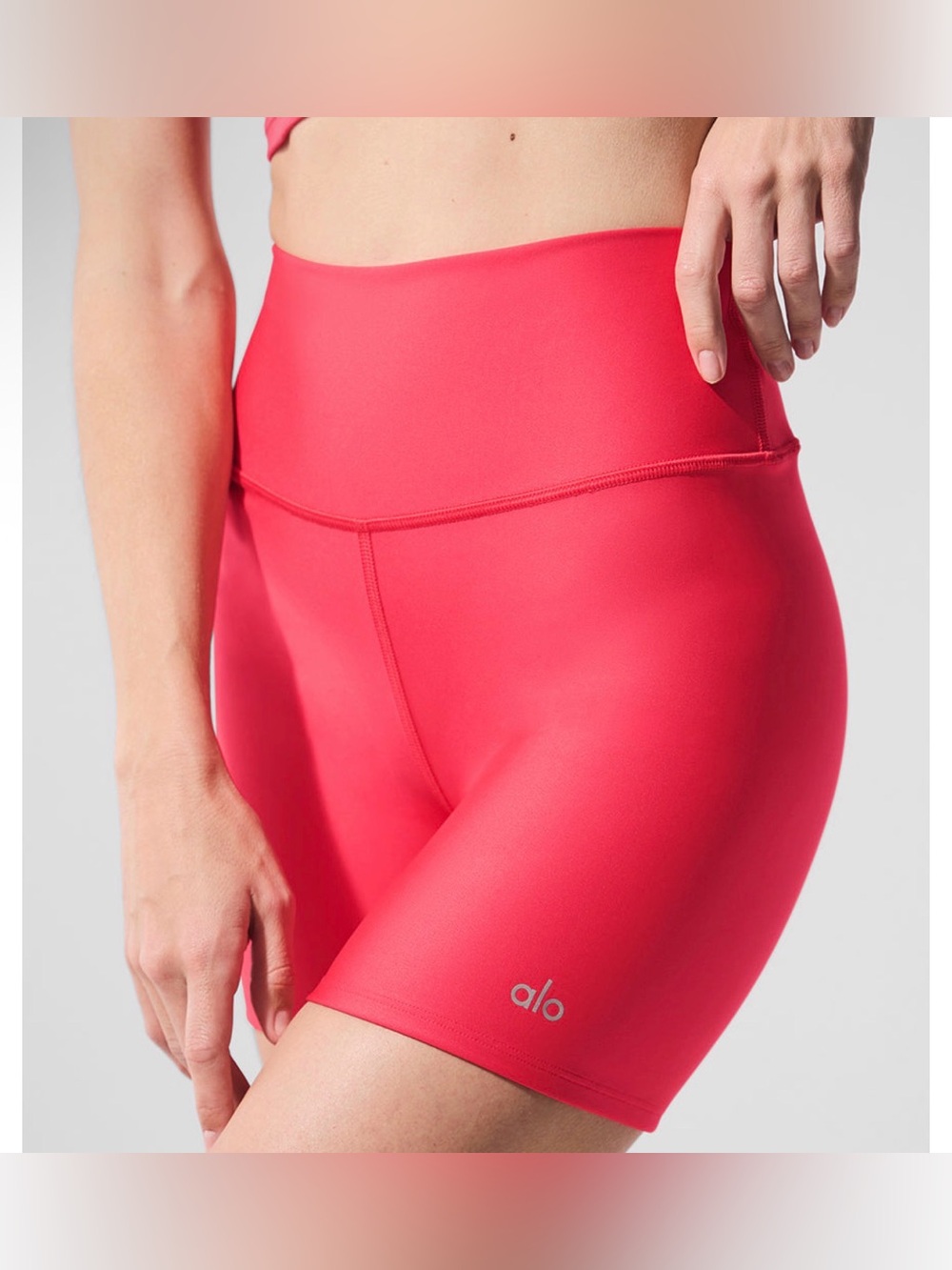 Alo Yoga 5” Airlift Energy Short in colour Candy Red